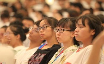 大学校考面试自我介绍6篇
