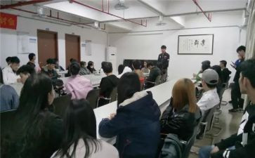 高中副班主任工作学期总结6篇