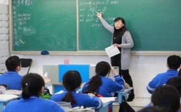 区优秀教师代表发言稿7篇