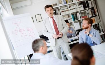 被领导批的述职报告7篇