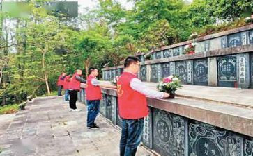 扫墓作文400字优秀8篇