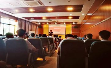 个人月度工作总结简短8篇