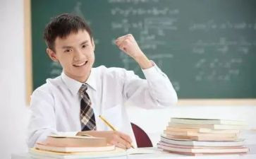 与谁对话作文600字8篇