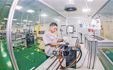 一次拔河赛作文最新7篇