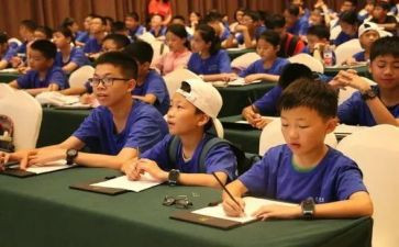中学生健康的演讲稿8篇