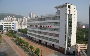 中专毕业鉴定表自我鉴定参考7篇