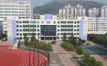 中专毕业生自我鉴定模板7篇