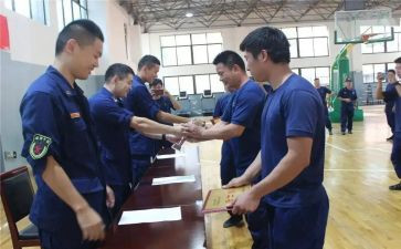 2022上半年前台工作总结6篇